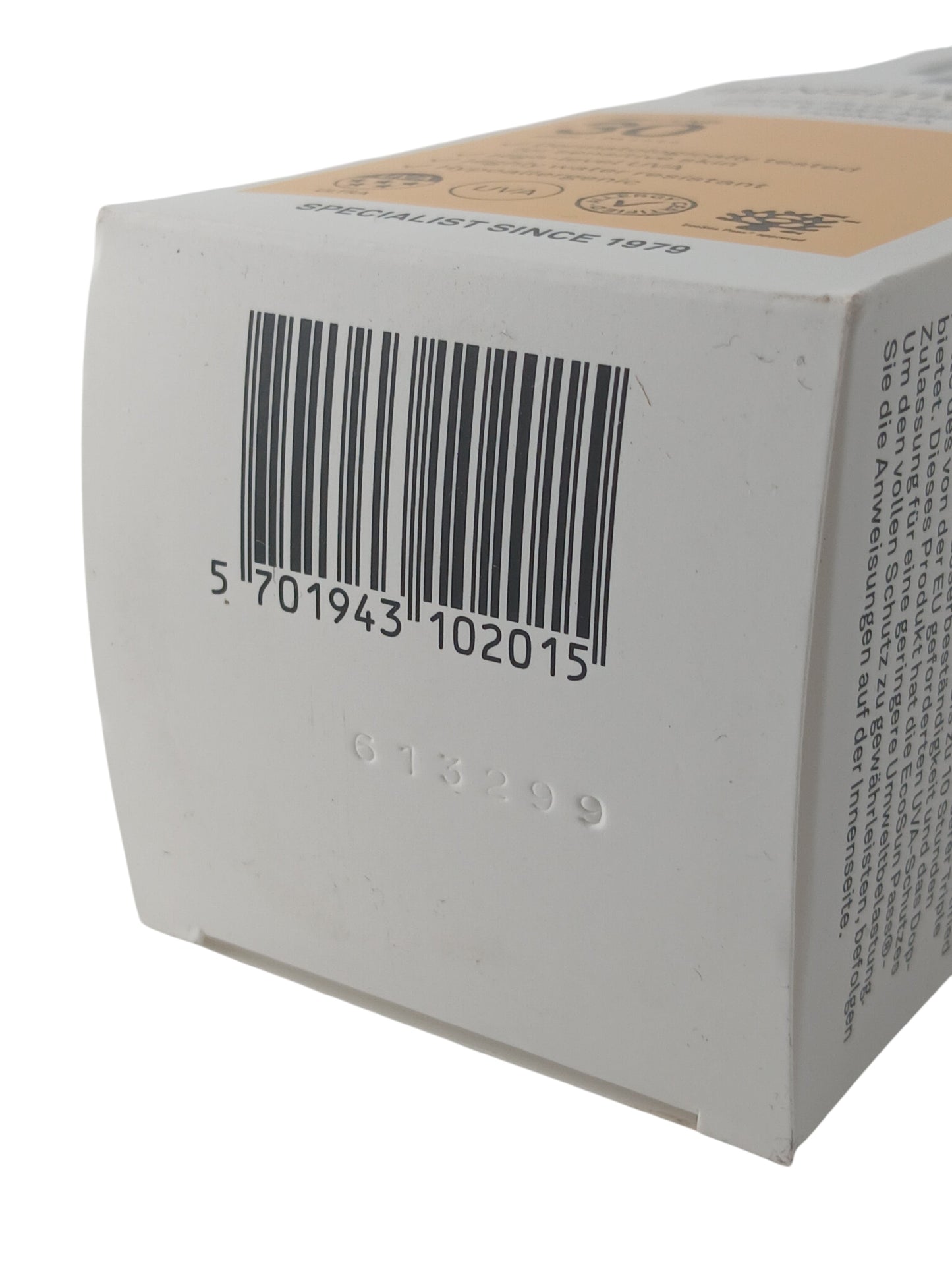 Department Store UK Riemann P20 SPF 30 sensitive skin sunscreen packaging showing barcode and product details