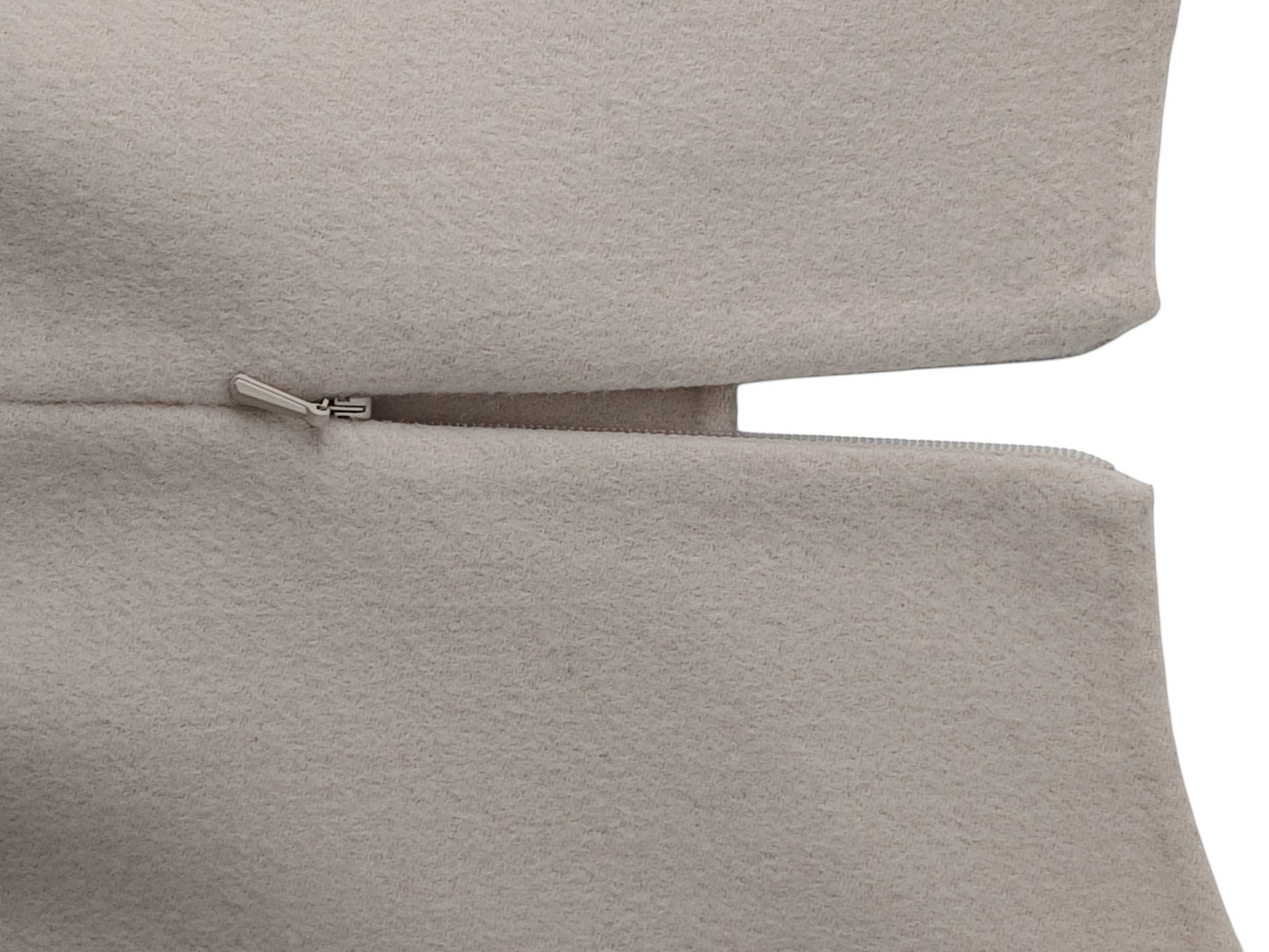 Department Store UK 'S Max Mara pure wool dress featuring a concealed zipper detail in a soft beige tone.